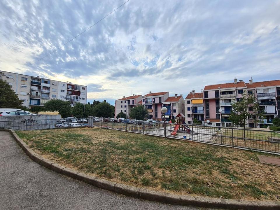 Valkane Beach Studio Apartment Пула Экстерьер фото